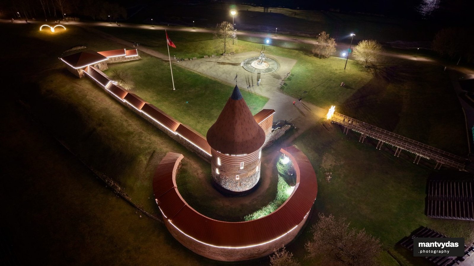Kaunas Castle, winter blue hour
